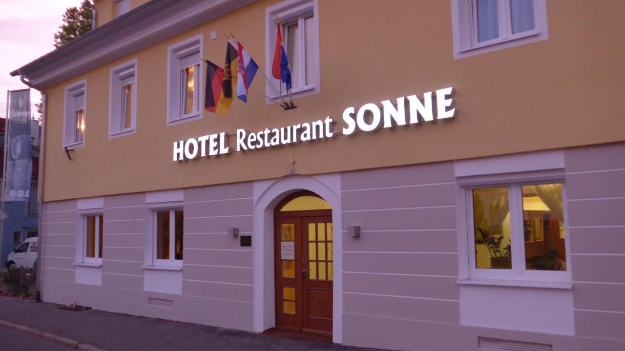 Hotel Sonne Weingarten  Exteriör bild